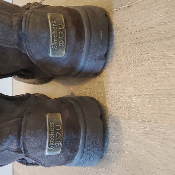 Skechers Brown Leather Fur lined Winter Boot. Size 7 - Picture 5 of 10